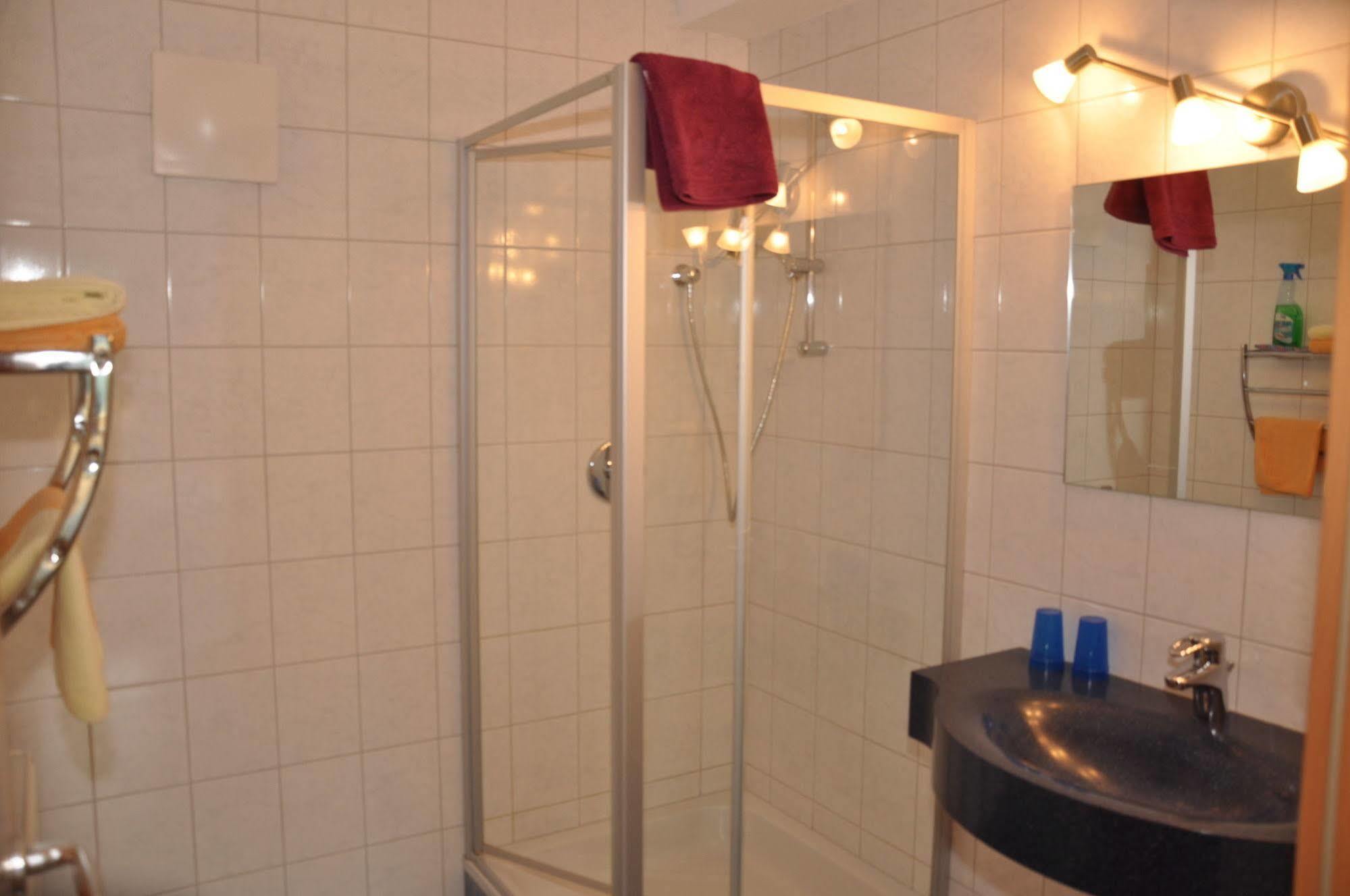 Kratzerwirt Apartments Нойштифт-им-Штубайталь Экстерьер фото