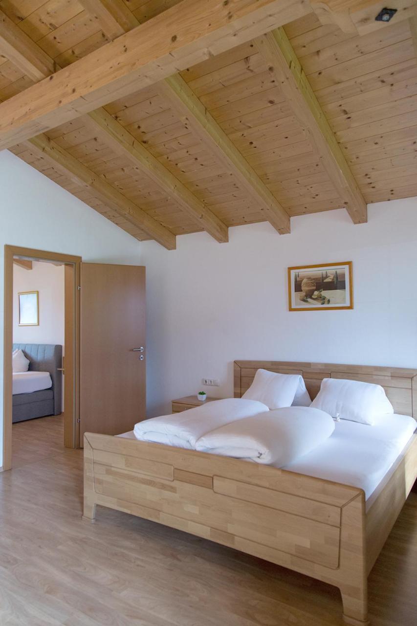 Kratzerwirt Apartments Нойштифт-им-Штубайталь Экстерьер фото